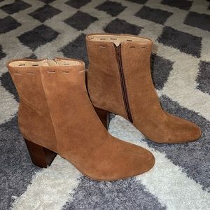 NEW! Corso Como brown booties size 8.5